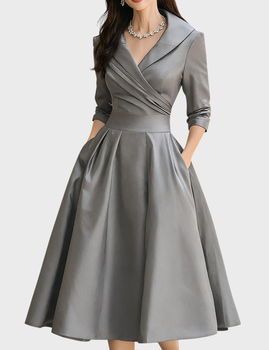Gabriella Budapest | Elegáns Midi Ruha Hosszú Ujjakkal