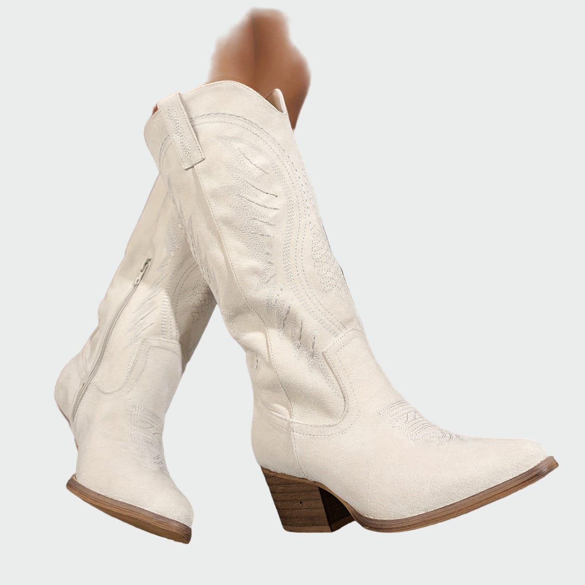 Gabriella Budapest | Divatos hímzett cowboy csizma