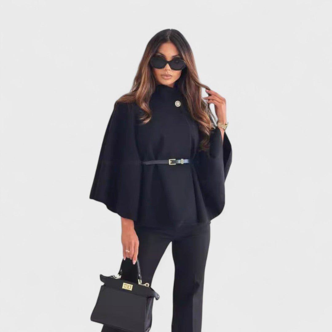 Gabriella Budapest | Elegáns pillangó kabát övvel