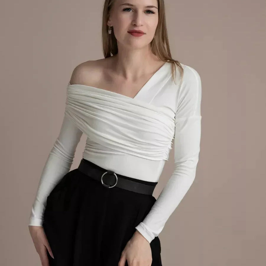 Gabriella Budapest | Clara Monroe Top Egy Pánttal