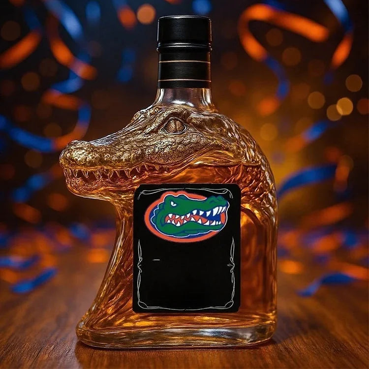 Karafa na whiskey ve tvaru krokodýla