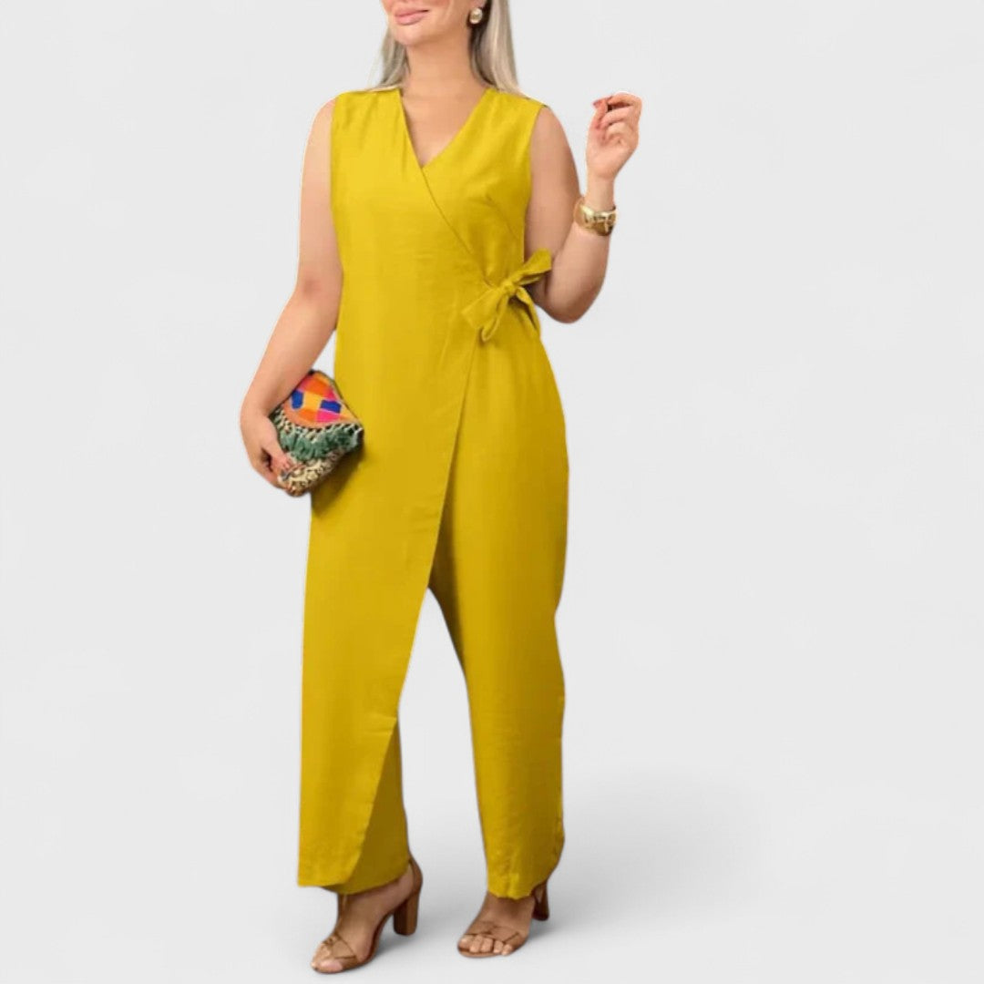 Gabriella Budapest | Elegáns V-nyakú overall